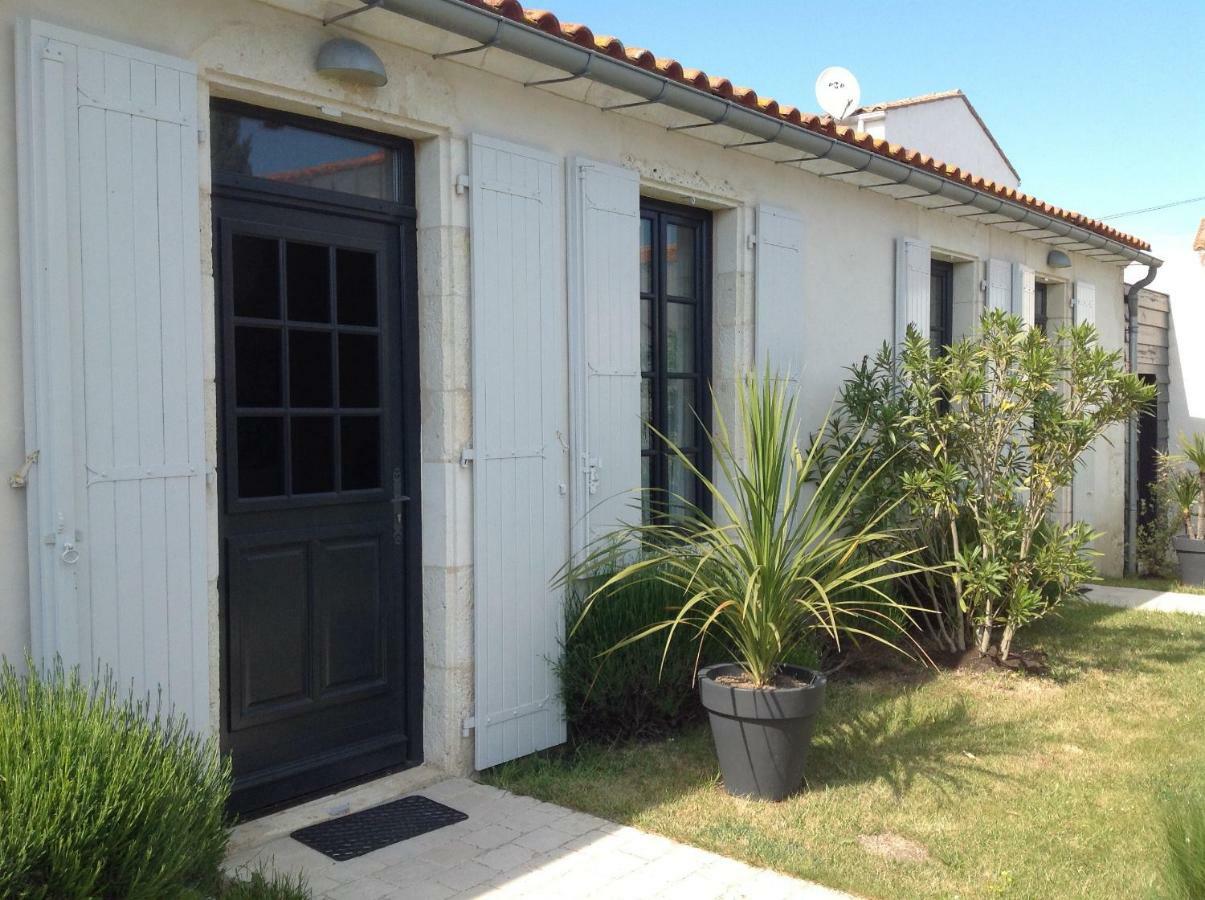 Hotel Vents Et Marees Saint-Pierre-d'Oleron Exterior foto